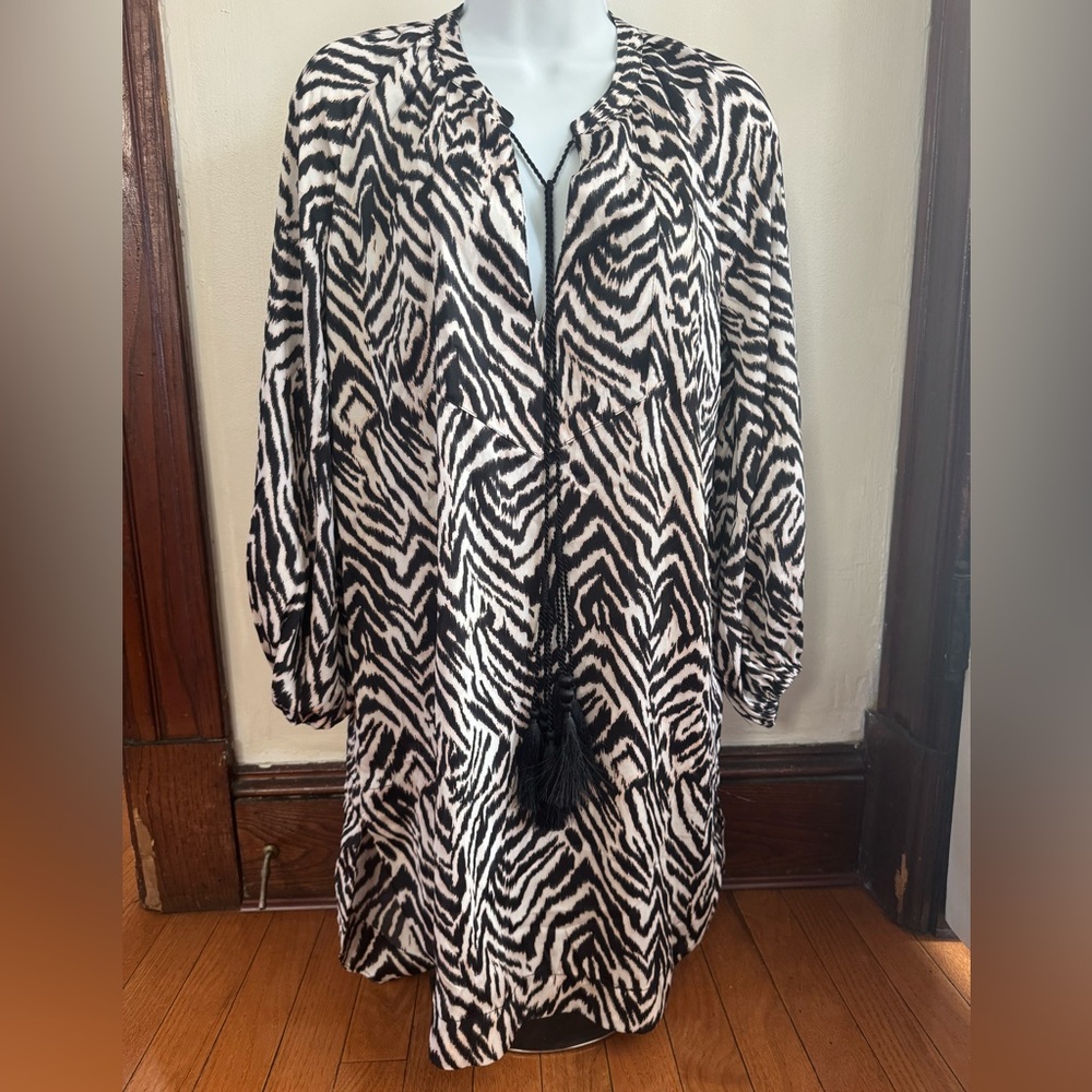 H&M Monochrome Animal Print Dress